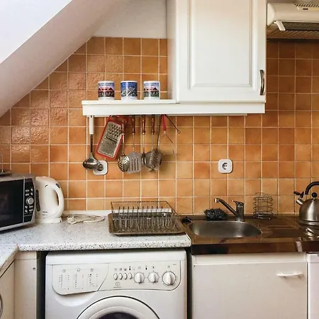 Apartment Four Bedroom In Epleny