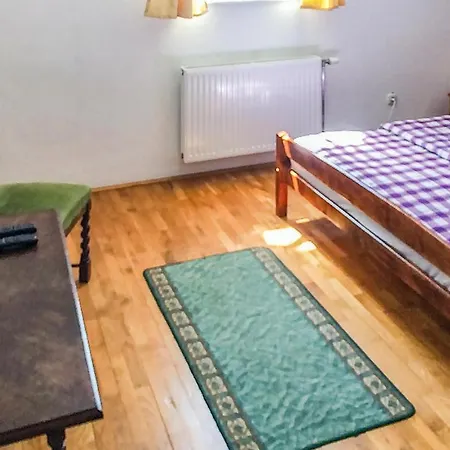 Four Bedroom In Epleny Apartment Szentgal